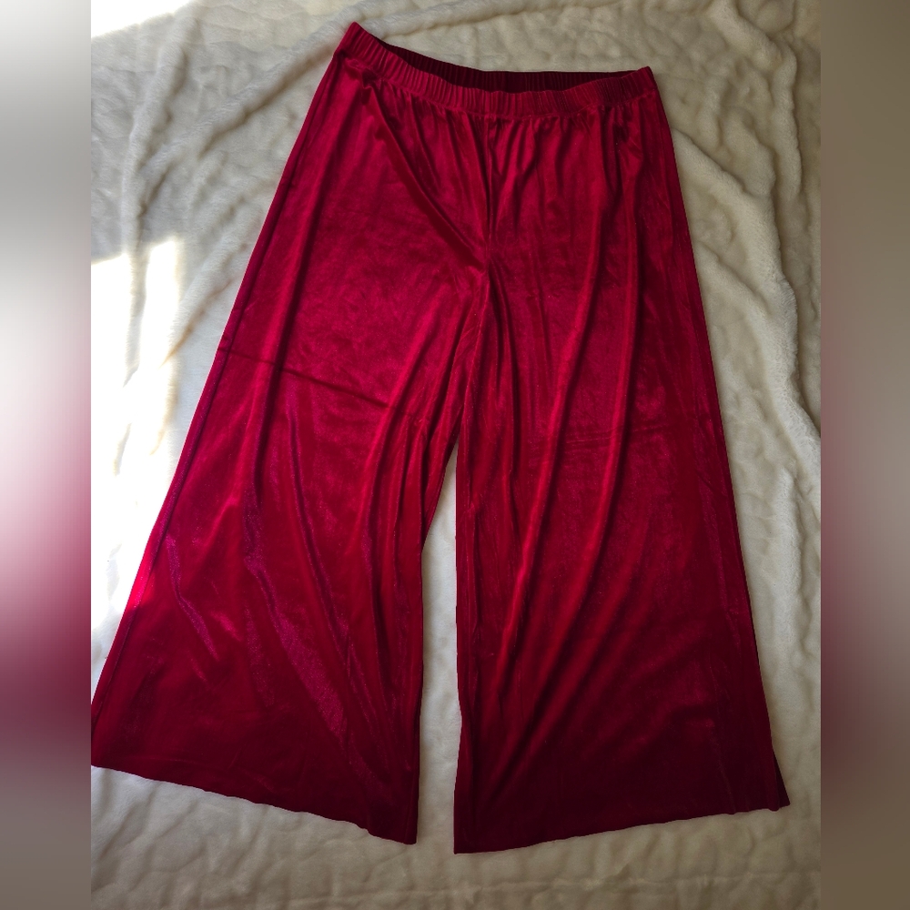 Zenana Outfitters Fuchsia Velvet Pants
